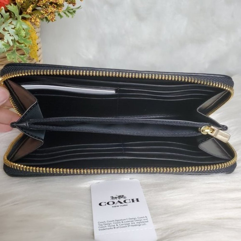 COACH GALLERY TOTE AND WALLET COMBO - Picture 9 of 9